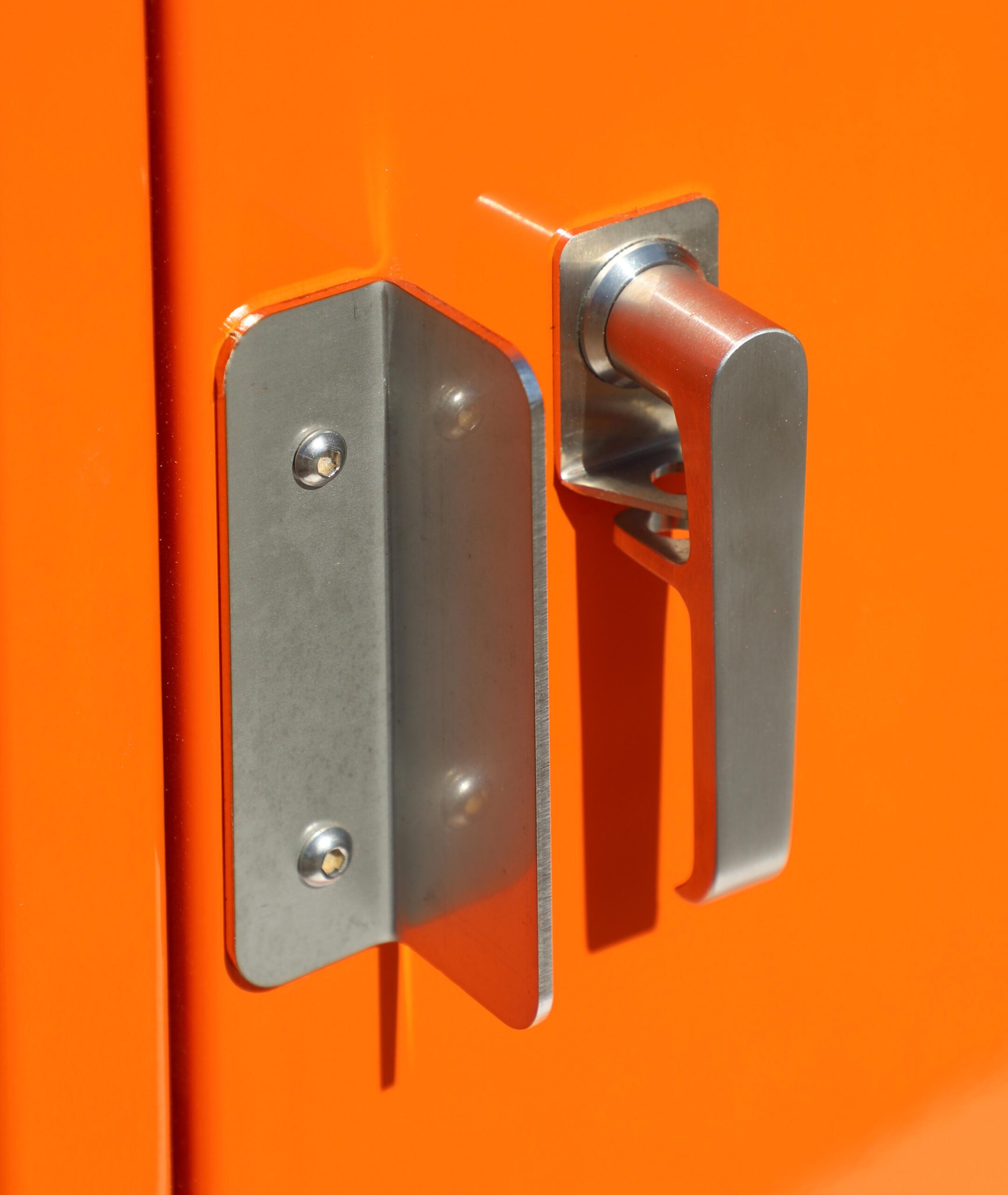 316 stainless steel handle protector and L handle on the JB29 door