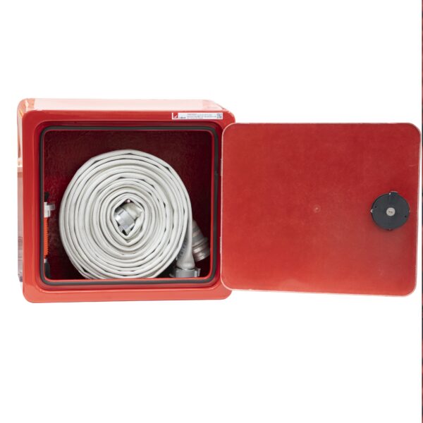 JB85.360H with two marine 25m fire hoses and nozzles